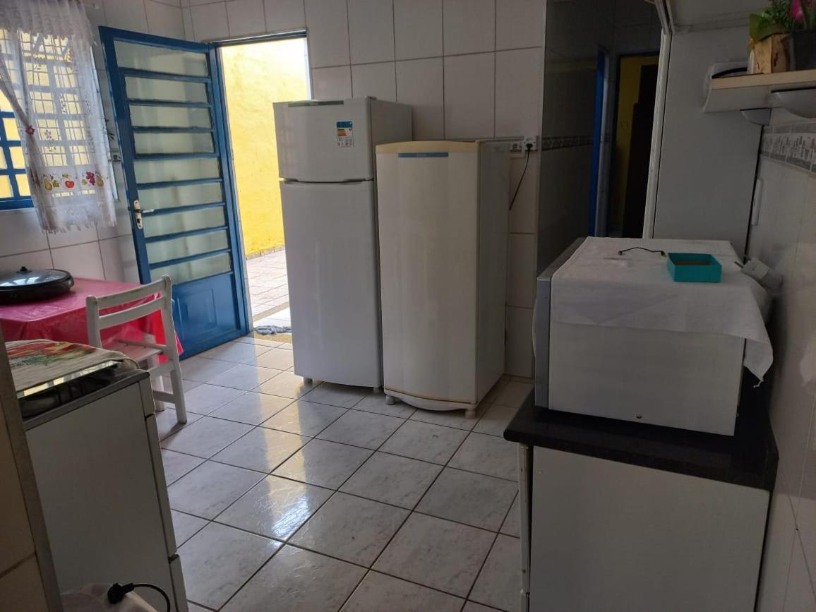 Casa Aconchegante Com Piscina Villa Mongaguá Kültér fotó